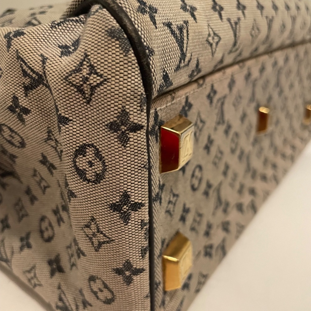 Louis Vuitton Monogram Josephine Women Bag - Picture 8 of 13